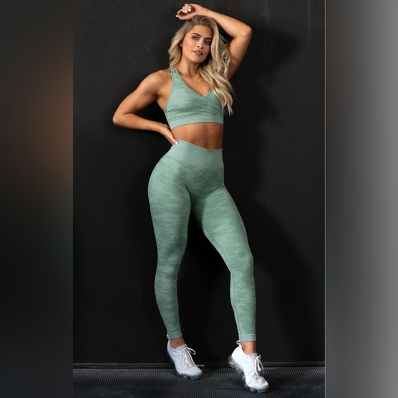 Gymshark Seamless Scrunch Leggings - Picture 2 of 8